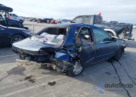 2000 Honda Accord 2.3 Lx from USA, damaged, VIN 1HGCG665XYA113816